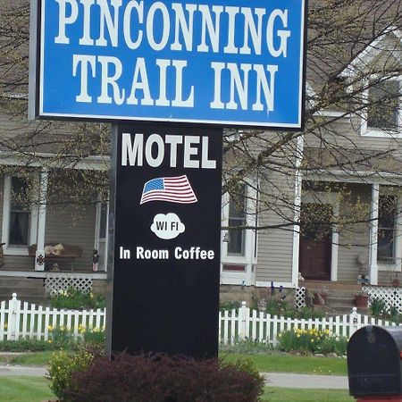 Pinconning Trail Inn Motel Экстерьер фото
